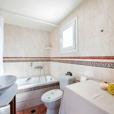 Seaview Apartment *